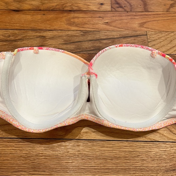 34D visitor secret strapless bathing suit - Picture 3 of 3